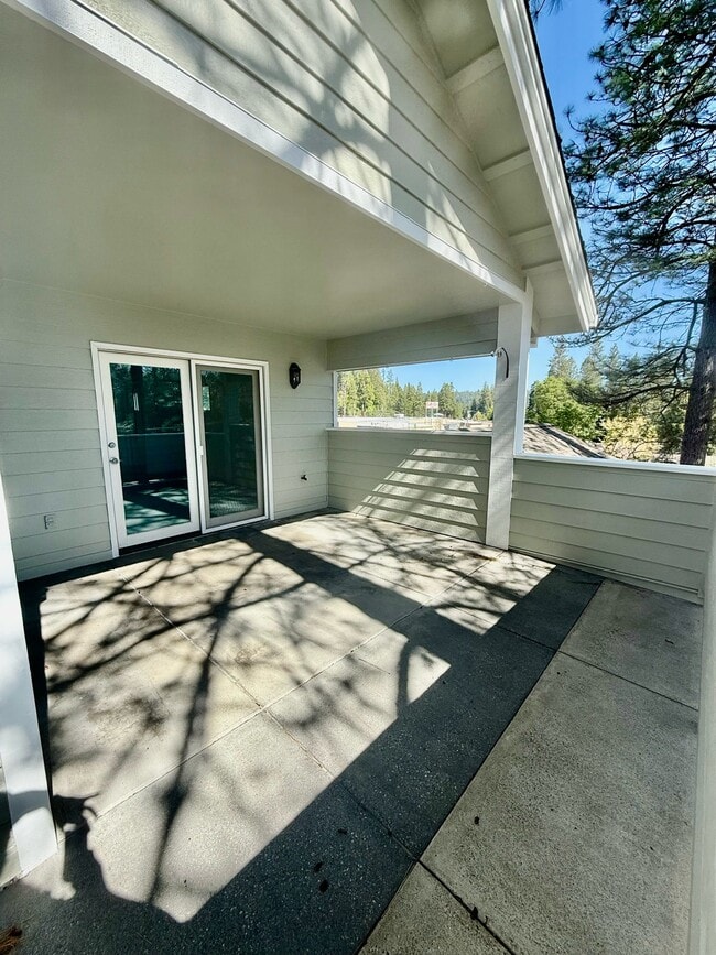 Building Photo - 133 Argall Way