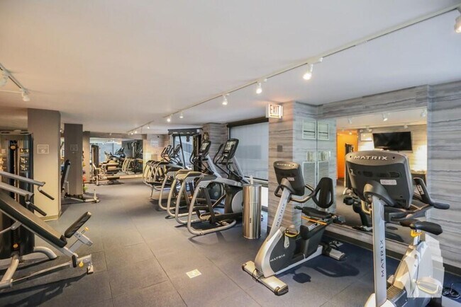 Building Photo - 1130 North Dearborn-2412