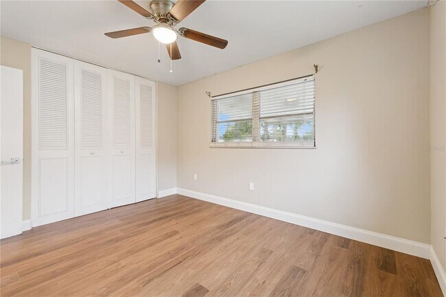 Building Photo - 941 Grey Oak Ct