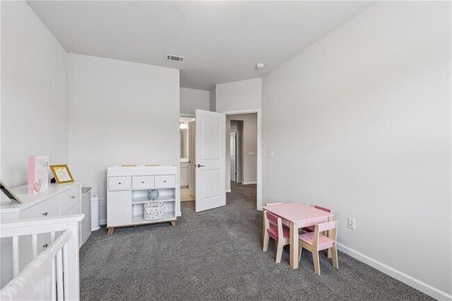 Building Photo - 2091 Landsburg Wy