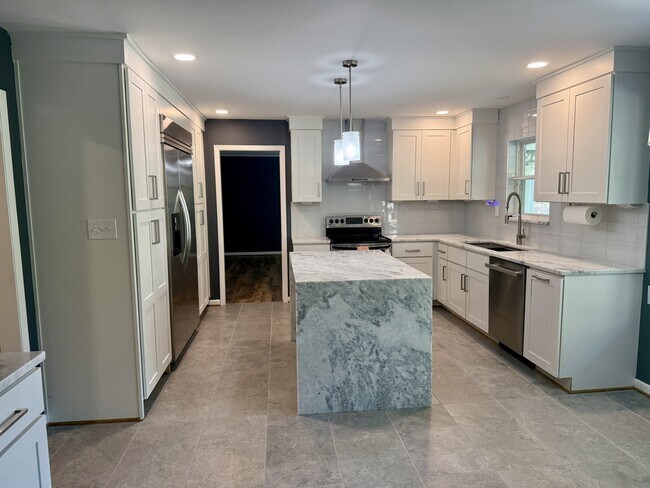 Building Photo - 4527 Terrace View Rd