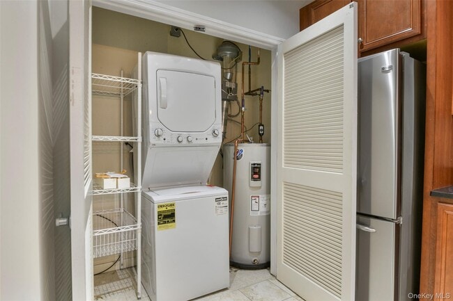 Building Photo - 410 Westchester Ave