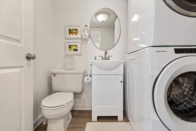 Building Photo - 23223 Front Beach Rd