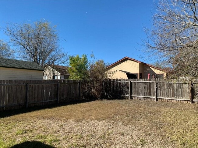 Building Photo - 11612 Hidden Quail Dr