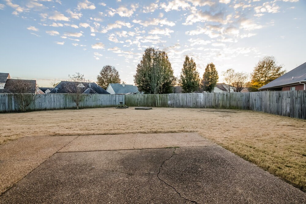 Building Photo - 11625 Leewood Dr