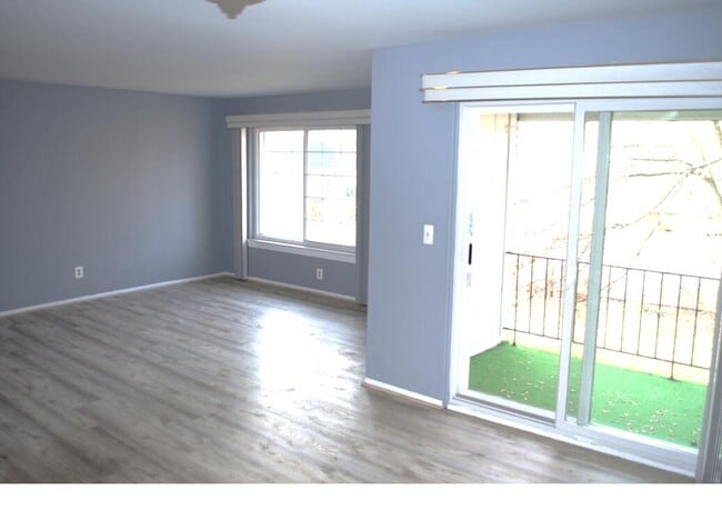 Building Photo - 30831 Hunters Dr