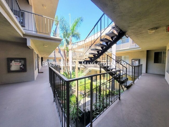 Building Photo - 333 Junipero Ave