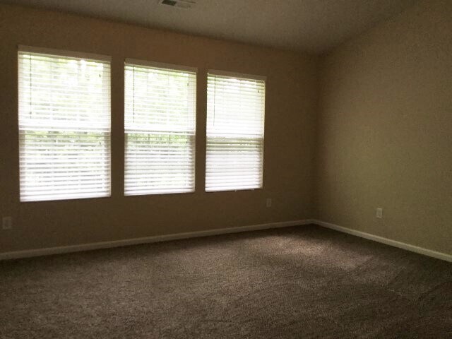 Building Photo - 2912 Hayling Dr