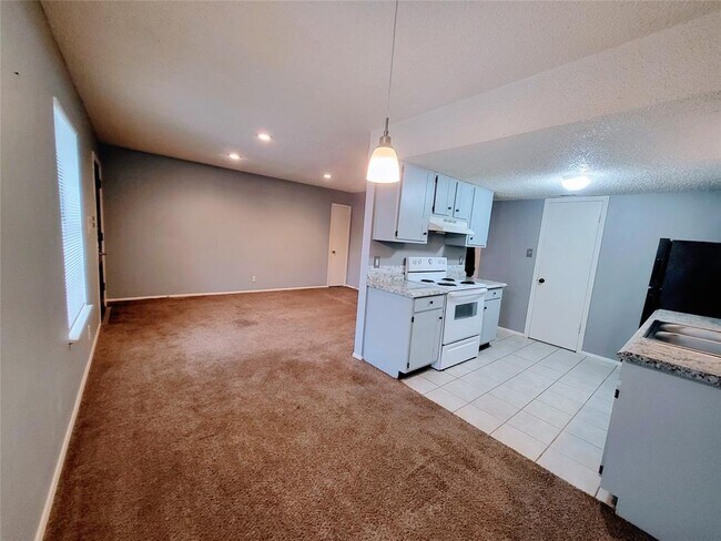 Building Photo - 3429 Willowrun Dr