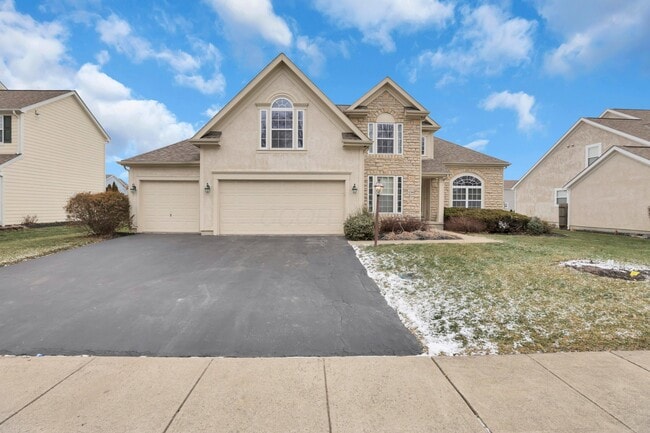 Building Photo - 3796 Village Club Dr