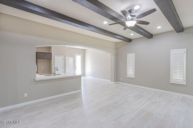 Building Photo - 803 Danby St