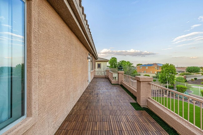 Building Photo - 5211 N 193rd Ave