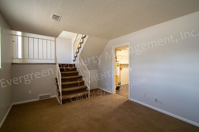 Building Photo - 4337 Hummingbird Dr