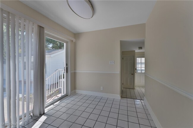 Building Photo - 4185 Adeer Dr