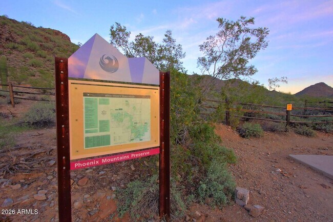 Building Photo - 12624 N 73rd Pl