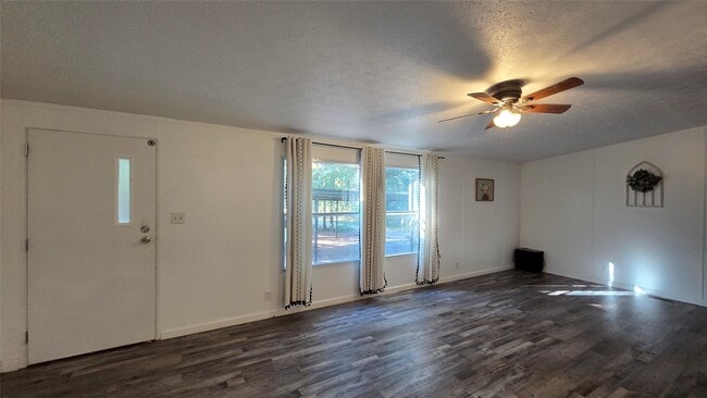 Building Photo - 21150 Arnsworth