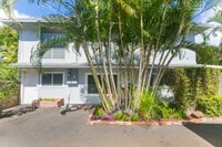 Building Photo - Kahala Avenue - renovated / upstairs 1 bedroom, 1 bath on Kahala Avenue less than 250 feet from b...
