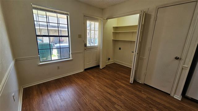 Building Photo - 3018 N Bell Ave