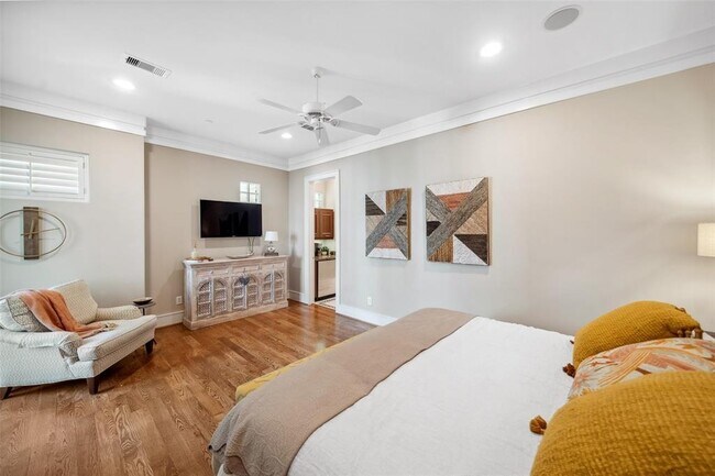 Building Photo - 5231 Calle Montilla Pl