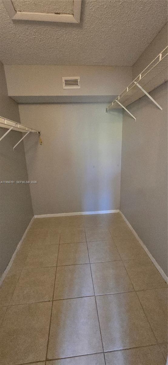 Building Photo - 8901 Wiles Rd