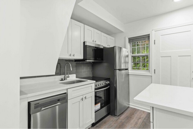 Primary Photo - 1452 Smith Pl SE