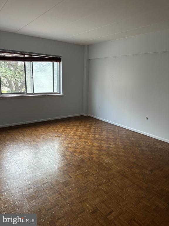 Building Photo - 100 West Ave