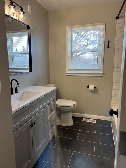 Bathroom - 1437 Exeter Ave