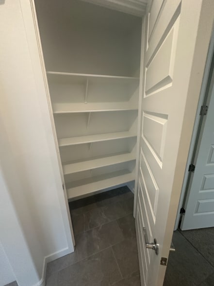 Building Photo - 9835 W Cheery Lynn Rd