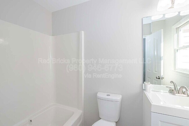 Building Photo - 4709 Morning Dew Ct