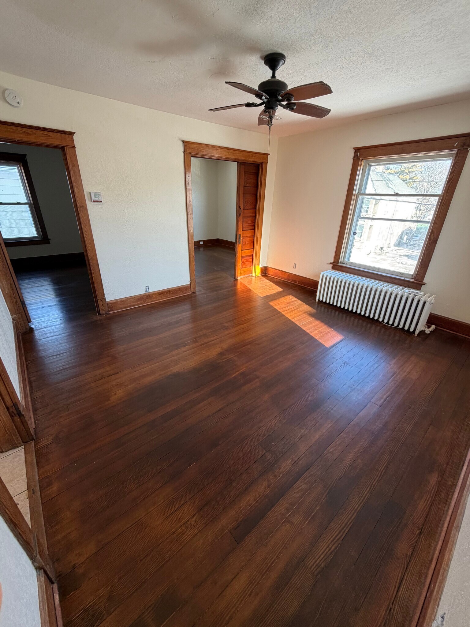 Building Photo - 1910 Lasalle St