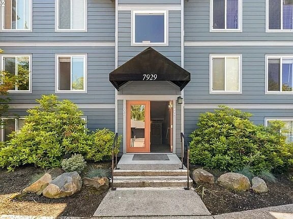 Building Photo - 7929 SW 40th Ave