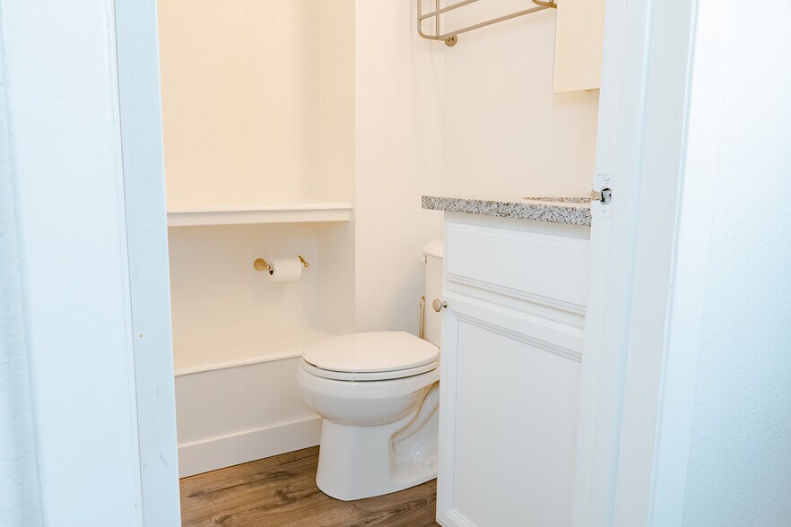 Building Photo - 3030 Oneal Pkwy