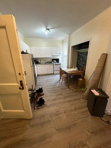 Building Photo - 165 Winthrop Rd