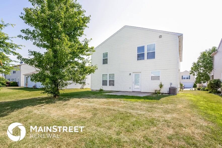 Building Photo - 8259 S Shady Trail Dr