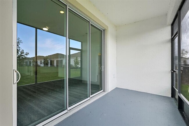 Building Photo - 31434 Paper Birch St