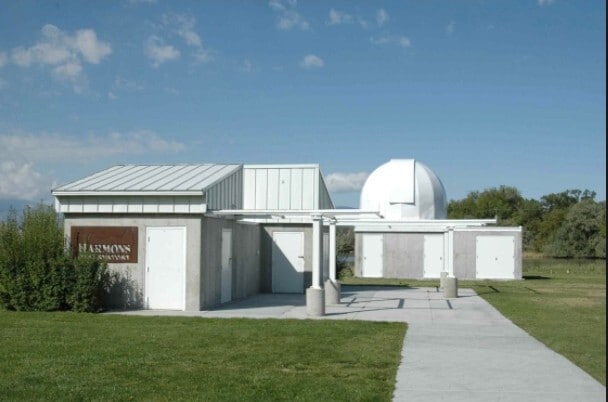 Building Photo - 147 Lakeview Dr