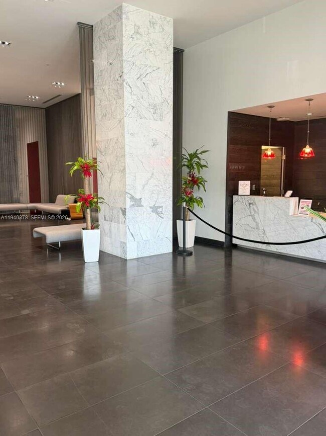 Building Photo - 1600 NE 1st Ave