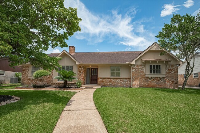 Primary Photo - 3518 Rolling Green Ln