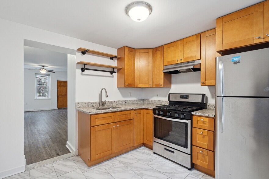 Building Photo - 3079 Tulip St