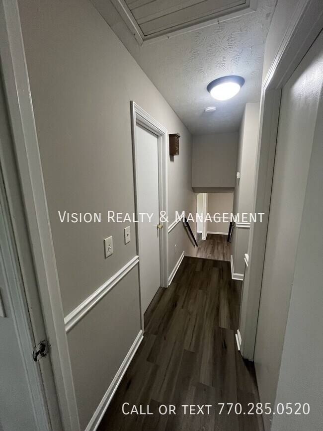 Building Photo - 153 Carroll Cir