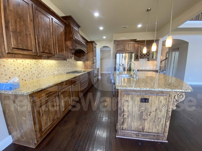 Building Photo - 14282 Carly Ln