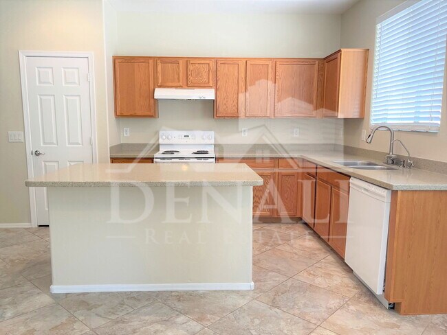 Building Photo - 22323 N 103rd Dr