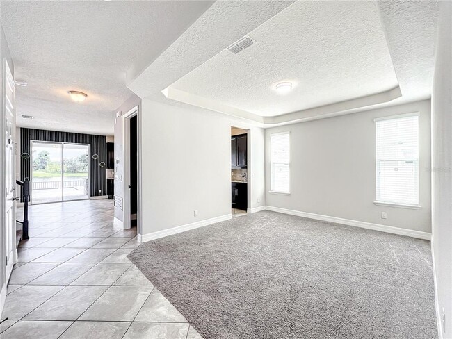 Building Photo - 4993 Southlawn Ave
