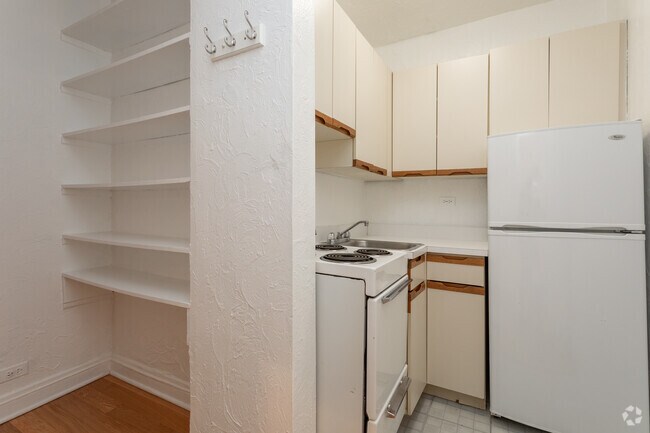 Building Photo - Gold Coast