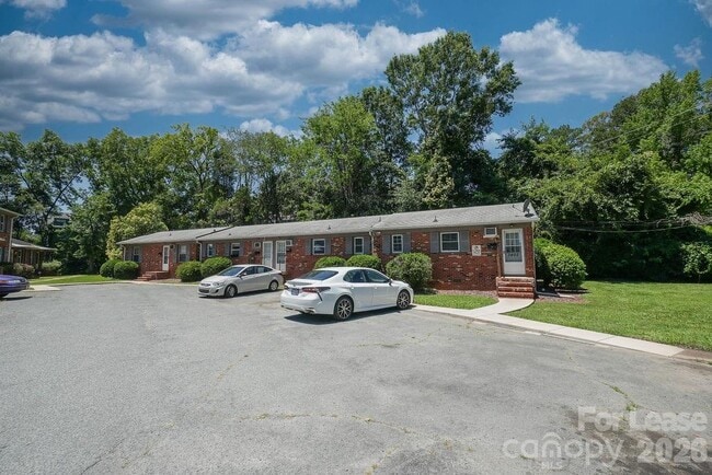 Building Photo - 3402 Craig Ave