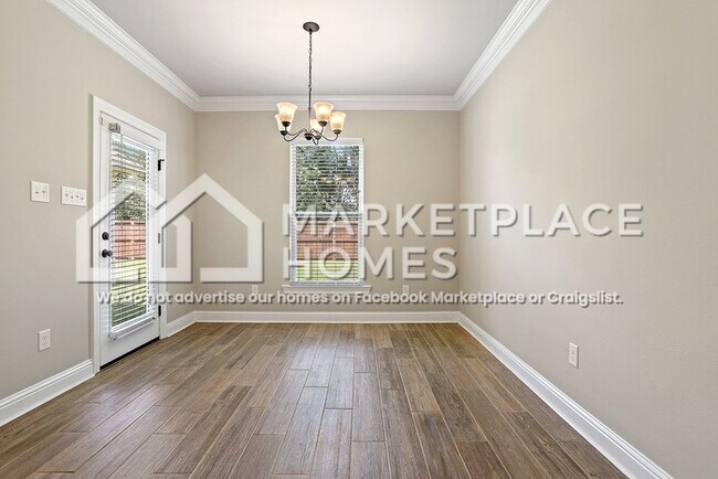 Building Photo - 462 Lake Breeze Dr