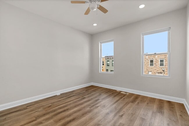 Building Photo - 2429 Ashland Ave