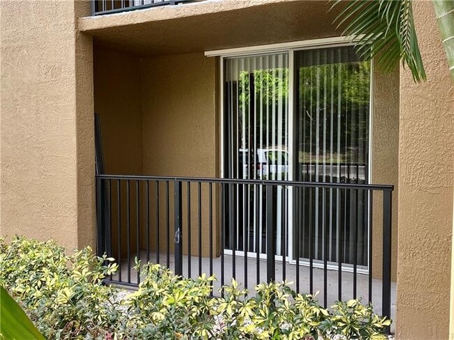 Building Photo - 15185 Michelangelo Blvd