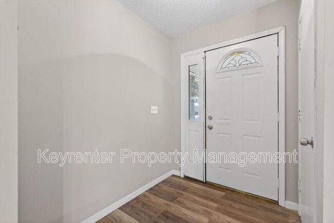 Building Photo - 12117 Castilon Ave