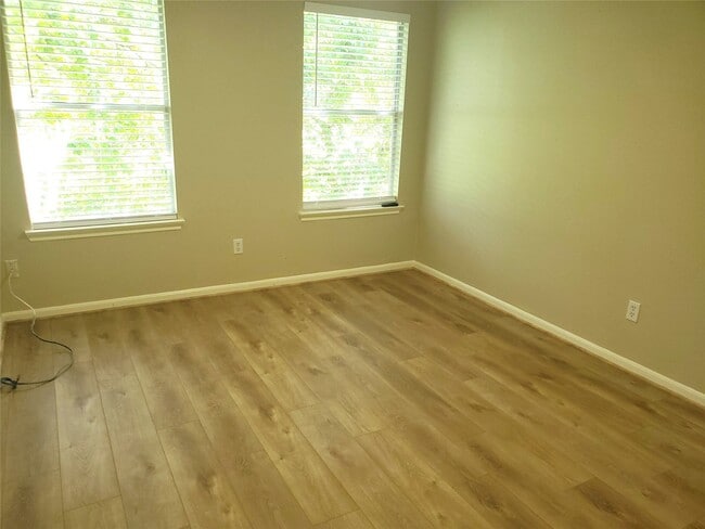 Building Photo - 11802 Chetman Dr